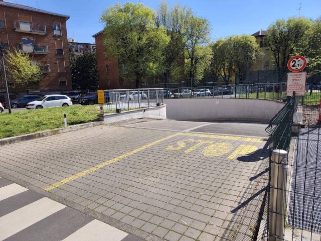 Box / Garage in vendita a Milano MI