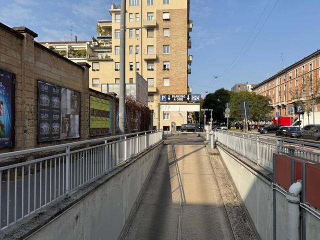 Box / Garage in vendita a Milano MI