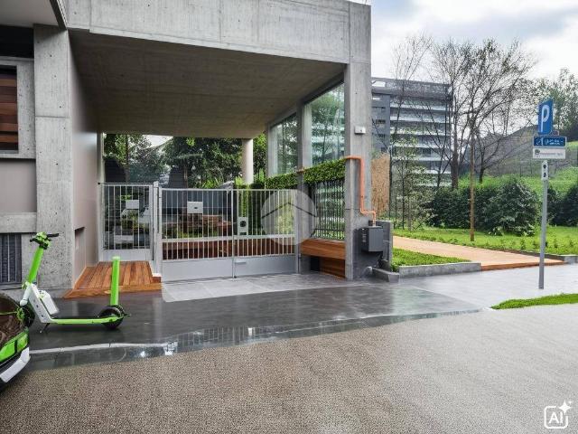 Box / Garage in vendita a Milano MI