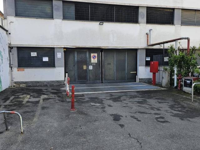 Box / Garage in vendita a Milano MI