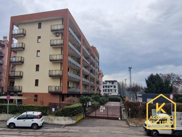 Box / Garage in vendita a Milano MI
