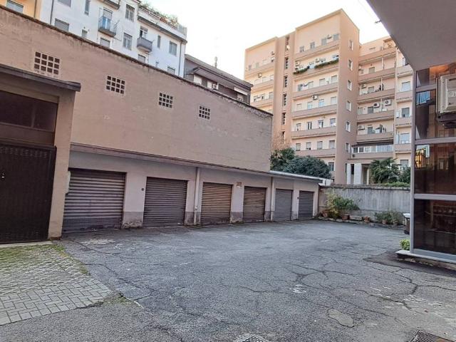 Box / Garage in vendita a Milano MI