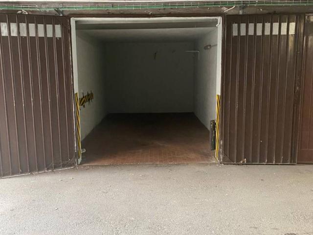 Box / Garage in vendita a Milano MI