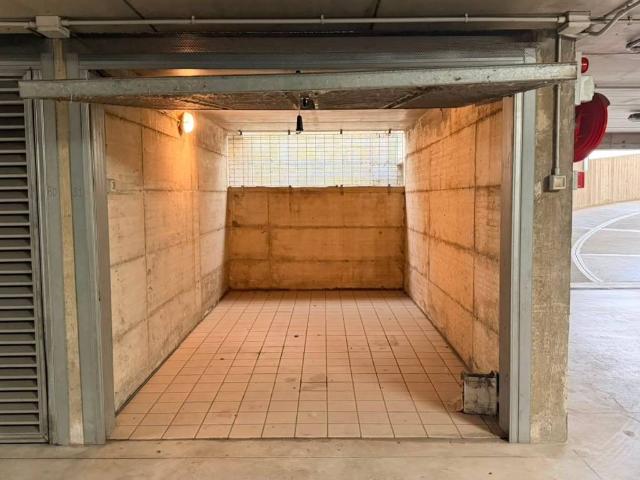 Box / Garage in vendita a Milano MI
