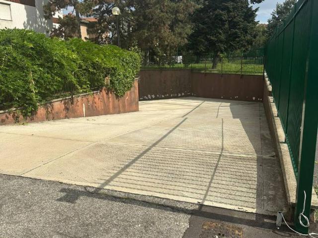 Box / Garage in vendita a Milano MI