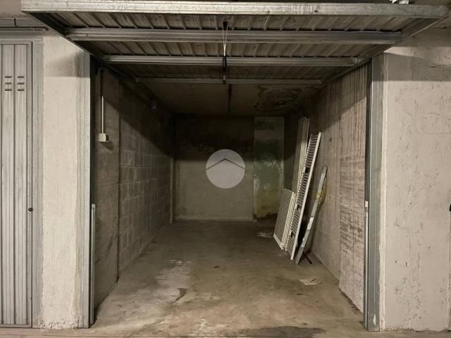 Box / Garage in vendita a Milano MI