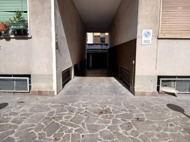 Box / Garage in vendita a Milano MI