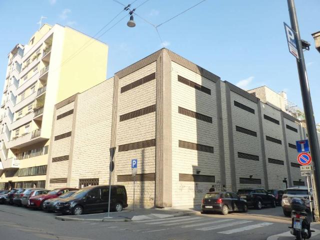Box / Garage in vendita a Milano MI