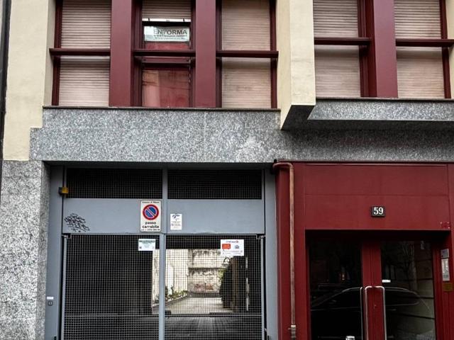 Box / Garage in vendita a Milano MI