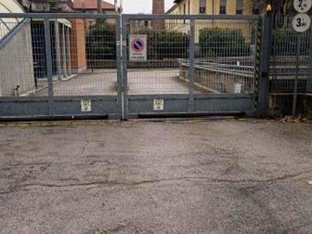 Box / Garage in vendita a Milano MI