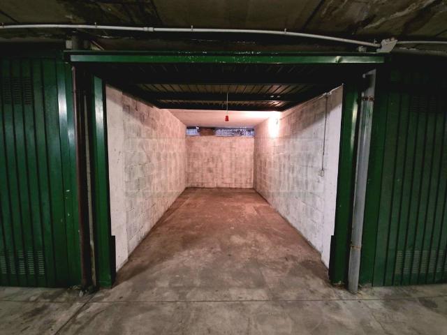 Box / Garage in vendita a Milano MI