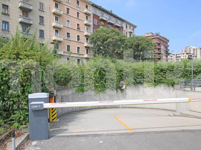 Box / Garage in vendita a Milano MI