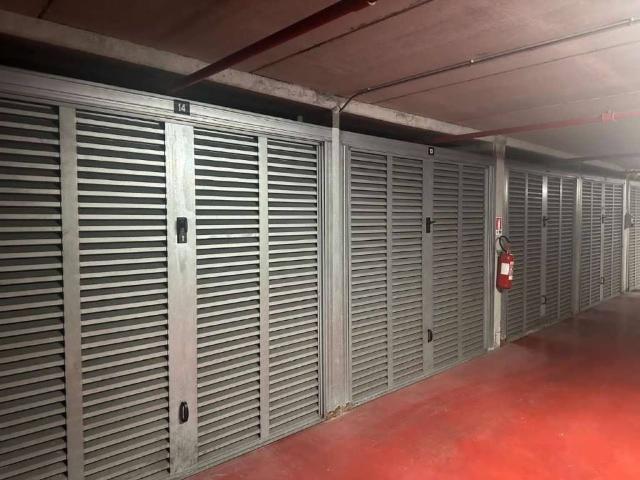Box / Garage in vendita a Milano MI