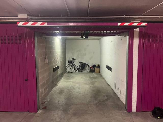 Box / Garage in vendita a Milano MI