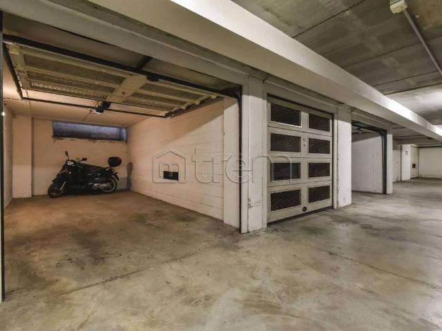 Box / Garage in vendita a Milano MI