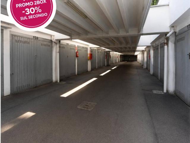 Box / Garage in vendita a Milano MI