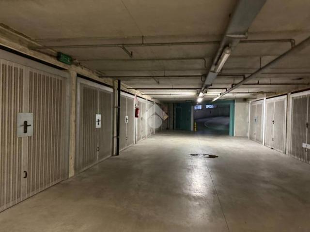 Box / Garage in vendita a Milano MI