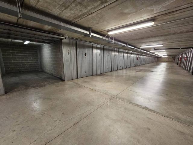 Box / Garage in vendita a Milano MI