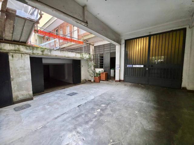 Box / Garage in vendita a Milano MI