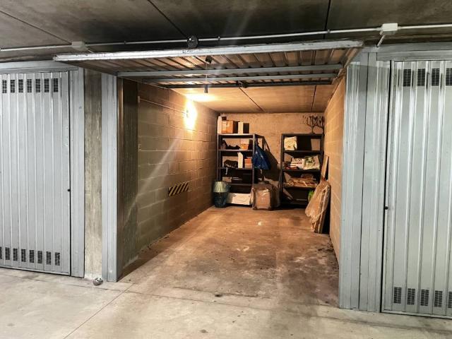 Box / Garage in vendita a Milano MI