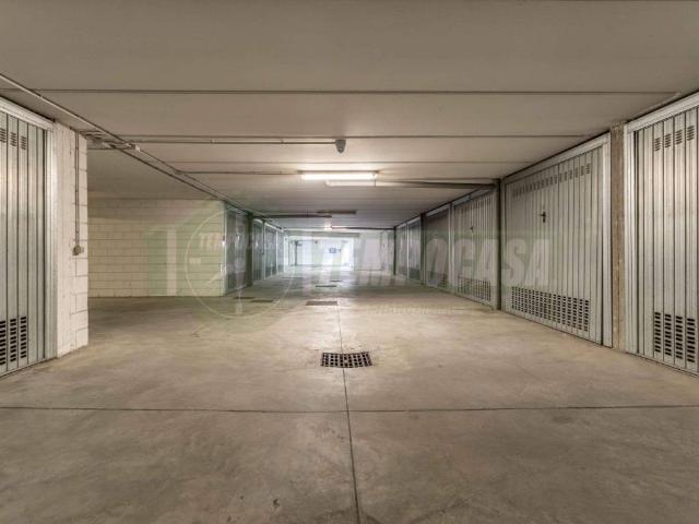 Box / Garage in vendita a Milano MI