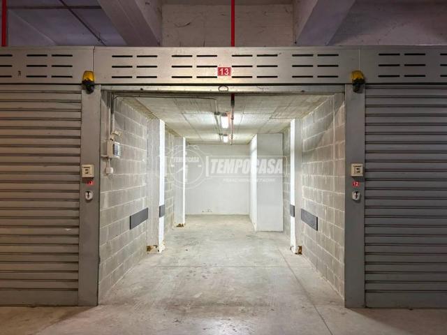 Box / Garage in vendita a Milano MI