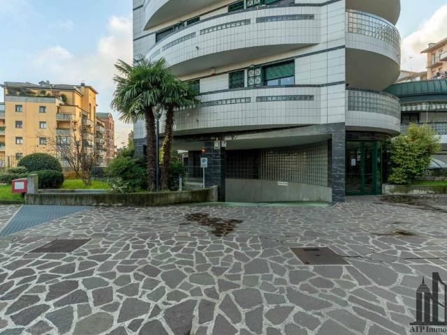 Box / Garage in vendita a Milano MI