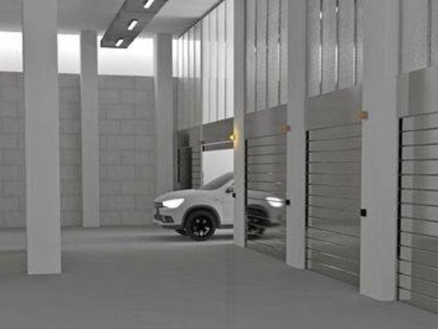 Box / Garage in vendita a Milano MI