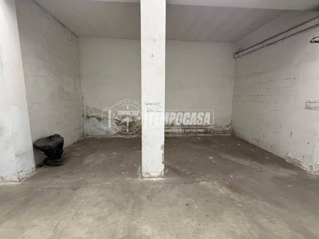Box / Garage in vendita a Milano MI