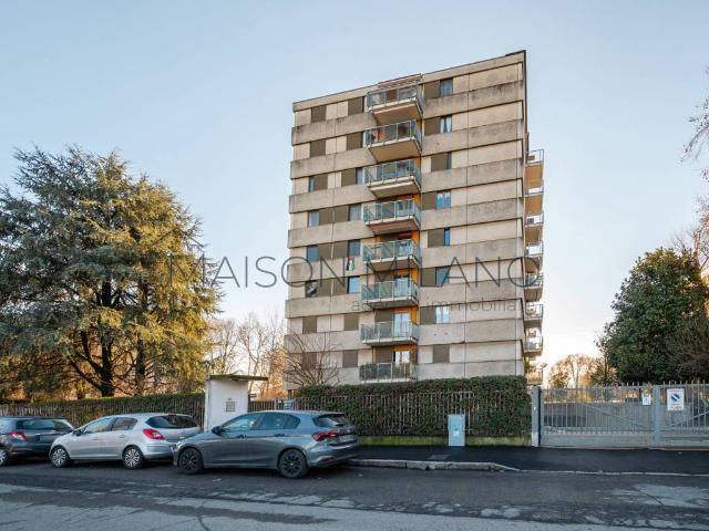 Box / Garage in vendita a Milano MI