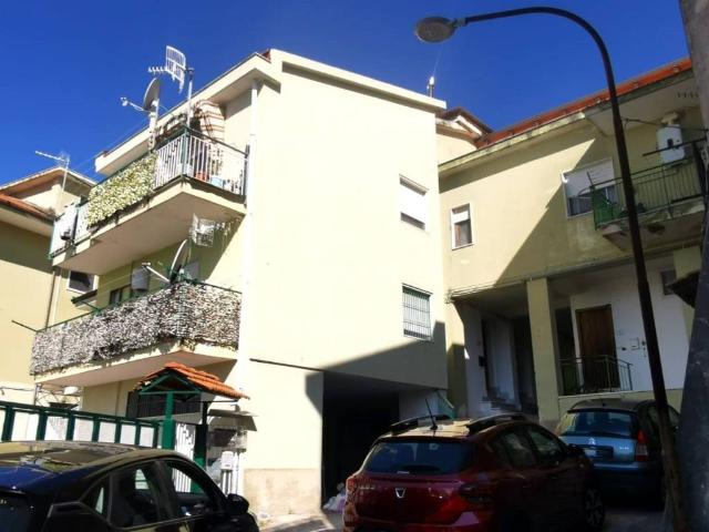 Box / Garage in vendita a Montecorvino Rovella SA