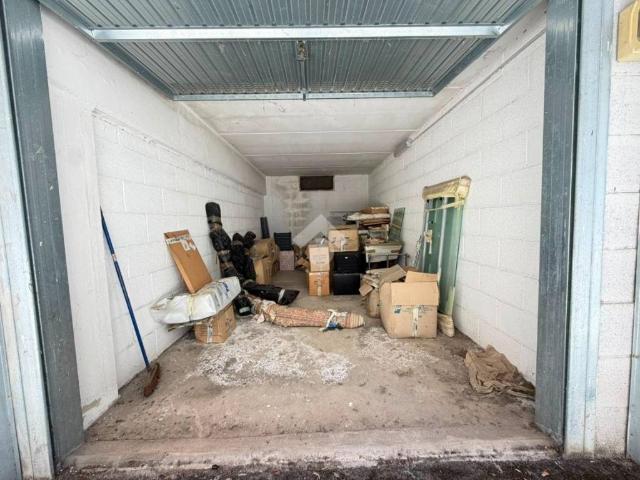 Box / Garage in vendita a Monterotondo RM