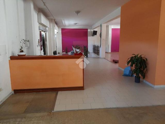 Box / Garage in vendita a Montesarchio BN