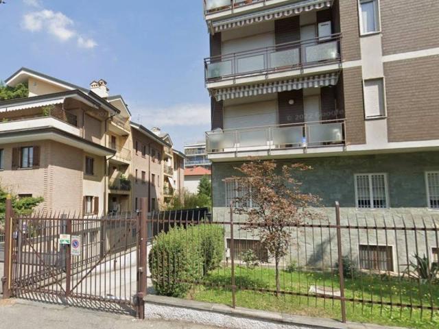 Box / Garage in vendita a Monza MB