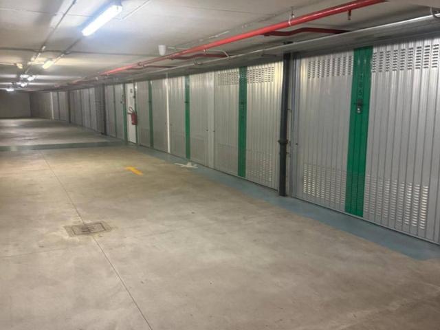 Box / Garage in vendita a Monza MB