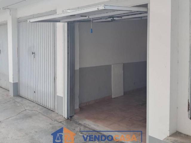 Box / Garage in vendita a Moncalieri TO