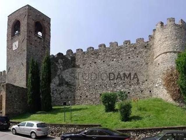 Box / Garage in vendita a Moniga del Garda BS