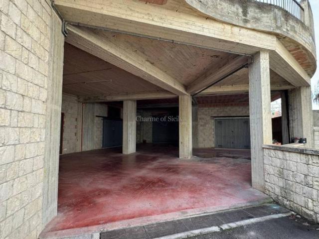 Box / Garage in vendita a Modica RG