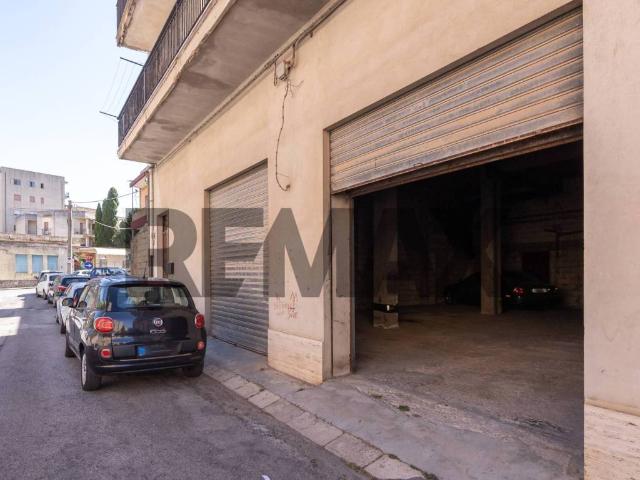 Box / Garage in vendita a Modica RG