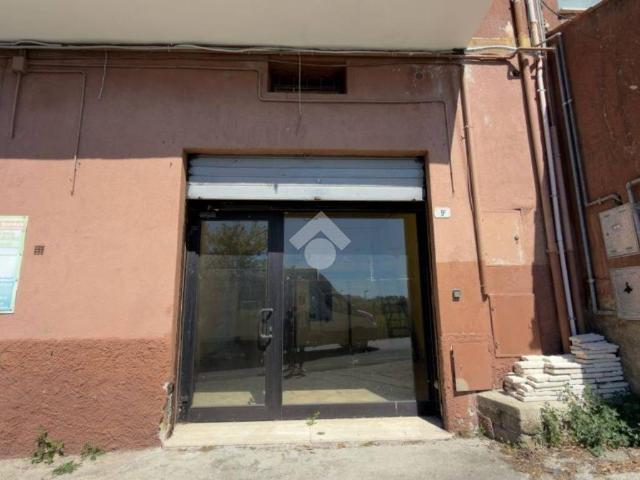 Box / Garage in vendita a Morlupo RM