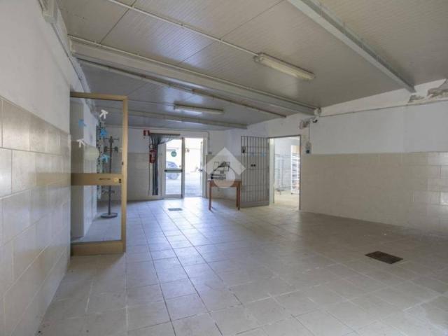 Box / Garage in vendita a Morlupo RM