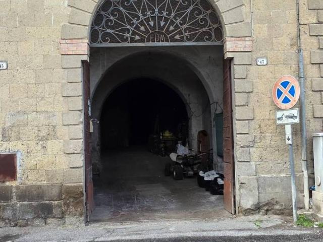 Box / Garage in vendita a Morlupo RM