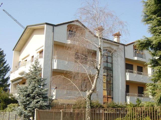 Box / Garage in vendita a Muggiò MB