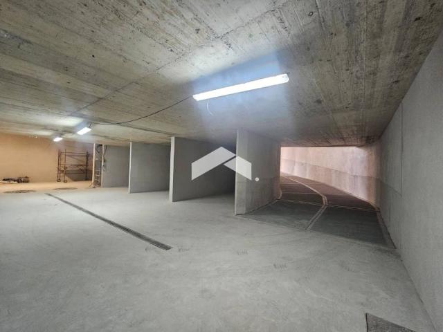 Box / Garage in vendita a Napoli NA