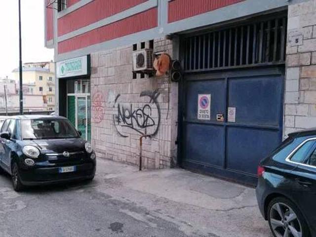 Box / Garage in vendita a Napoli NA