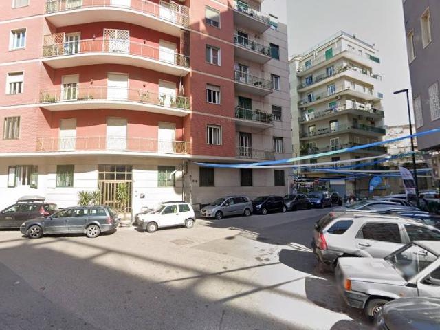 Box / Garage in vendita a Napoli NA