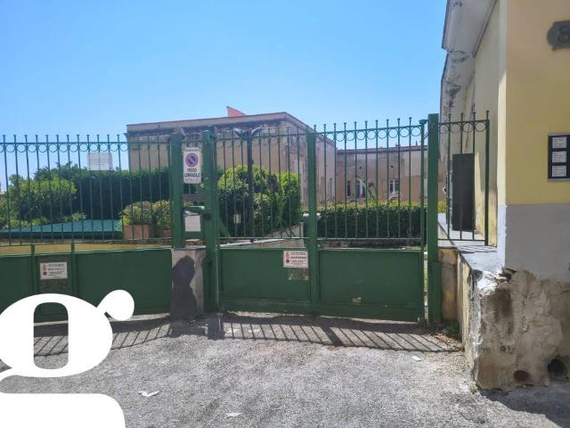 Box / Garage in vendita a Napoli NA