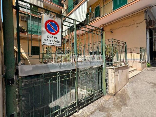 Box / Garage in vendita a Napoli NA