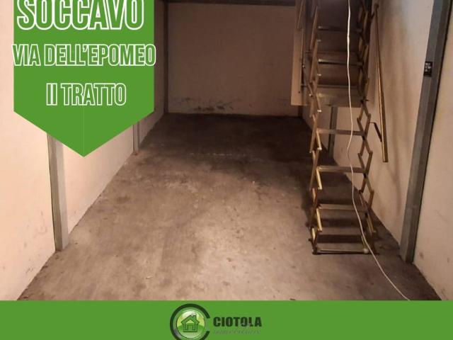 Box / Garage in vendita a Napoli NA