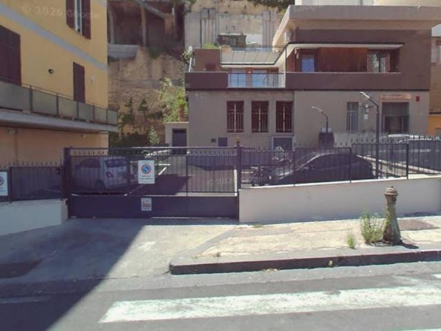 Box / Garage in vendita a Napoli NA